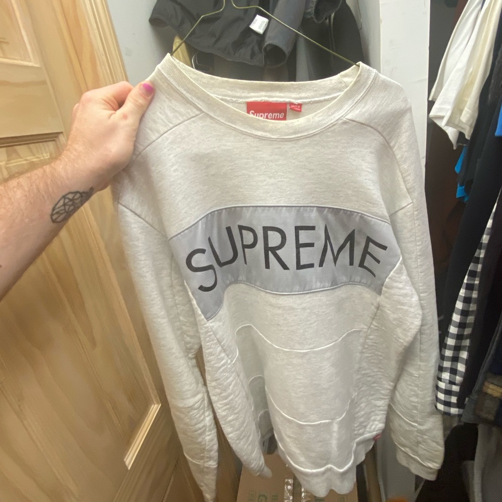 Supreme Logo Crewneck Sweater/ Sweatshirt
